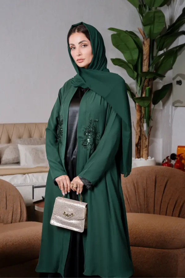 EMB Border Shrug - Green