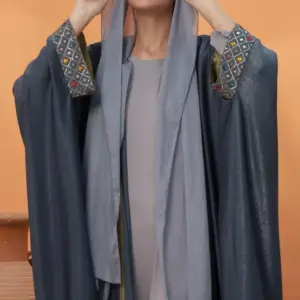 Aztec Knot Abaya- Grey